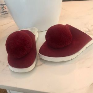 Ladies Pom Pom  Fury Slippers